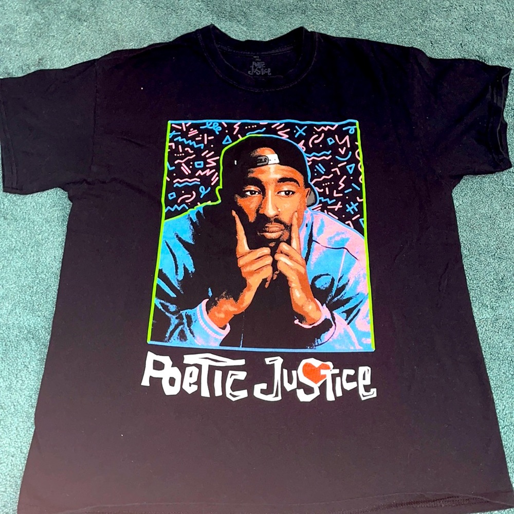 Black and size large. I’m fairly good condition